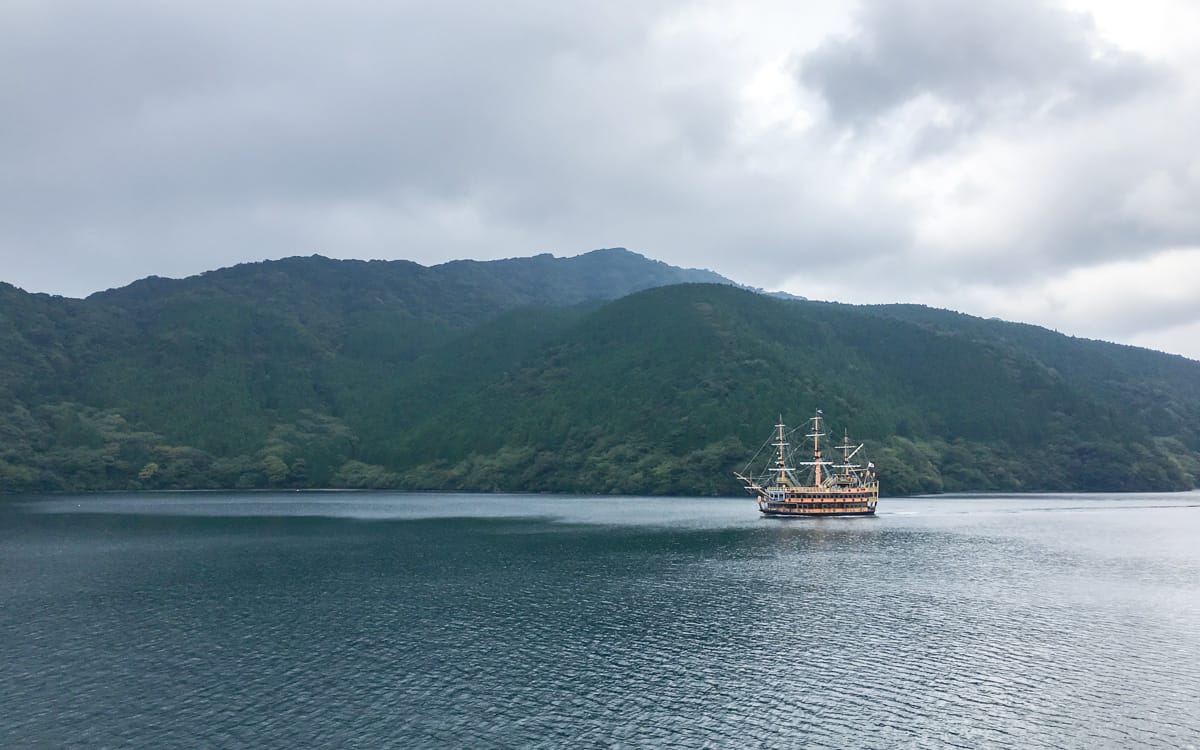 Lake Ashinoki, Hakone